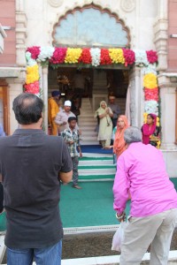 Participant Observation: Doing ethnographic fieldwork outside a Sikh temple in Delhi